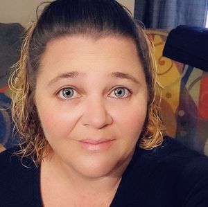 Meet your Posher, Elly